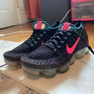 Nike Women’s Running Shoes Vapormax 9.5